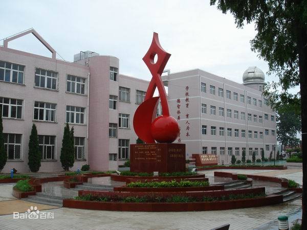 旋流（liú）除砂器在學校鍋爐熱水係統中的應用